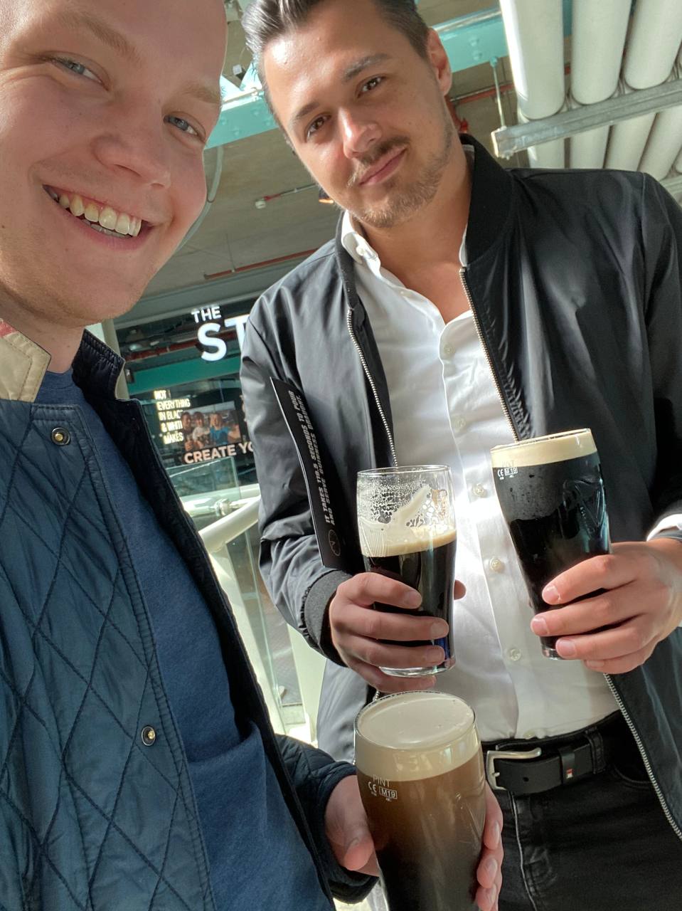 Axel with akimbo Guinness